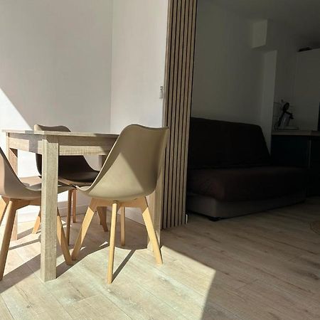 קבלייר-סור-מר Charmant Studio Neuf 150M Plage Sur Avenue Principale Climatise Et Parking מראה חיצוני תמונה