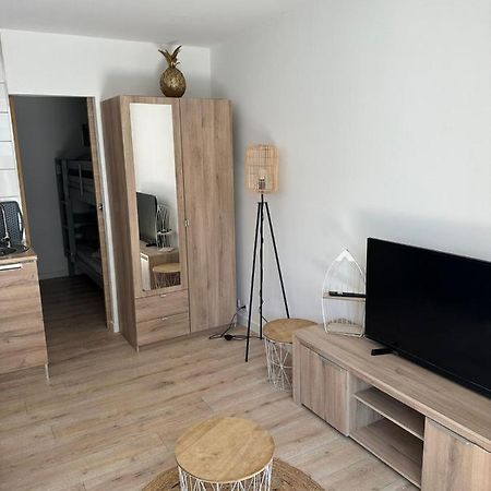 קבלייר-סור-מר Charmant Studio Neuf 150M Plage Sur Avenue Principale Climatise Et Parking מראה חיצוני תמונה
