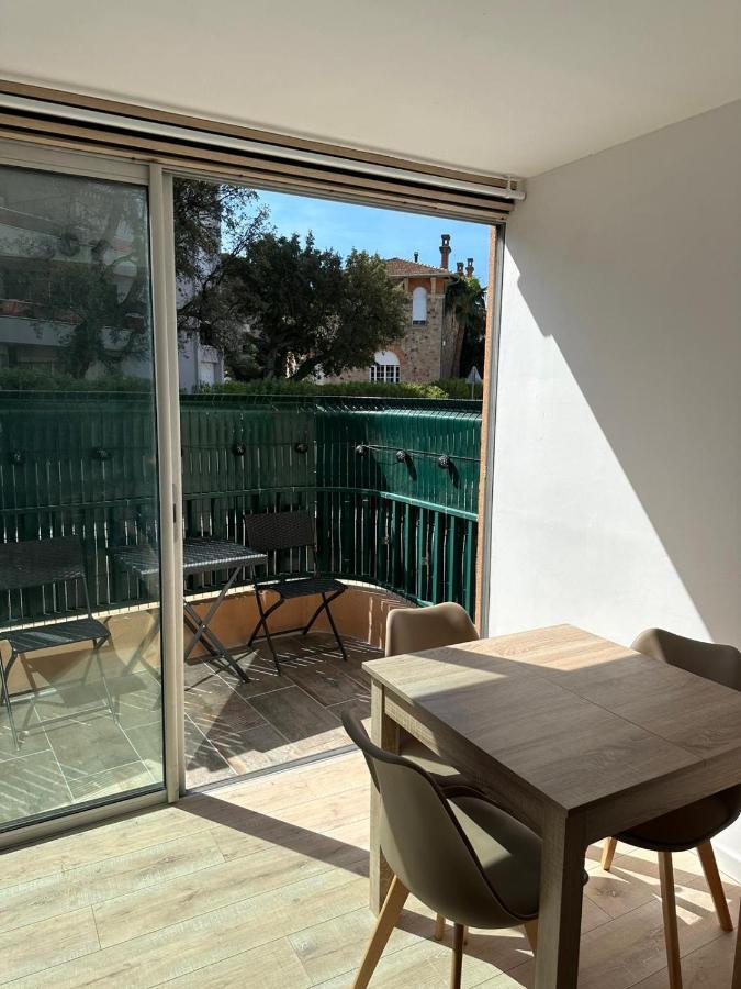 קבלייר-סור-מר Charmant Studio Neuf 150M Plage Sur Avenue Principale Climatise Et Parking מראה חיצוני תמונה