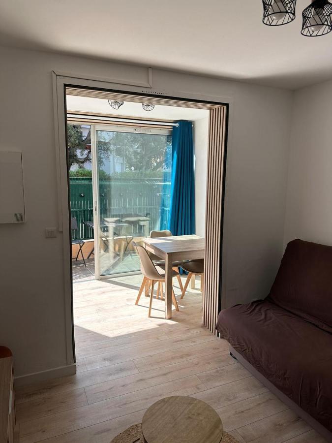 קבלייר-סור-מר Charmant Studio Neuf 150M Plage Sur Avenue Principale Climatise Et Parking מראה חיצוני תמונה