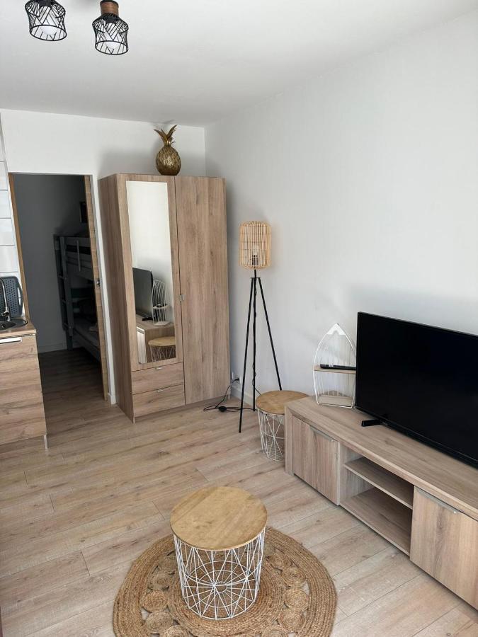 קבלייר-סור-מר Charmant Studio Neuf 150M Plage Sur Avenue Principale Climatise Et Parking מראה חיצוני תמונה
