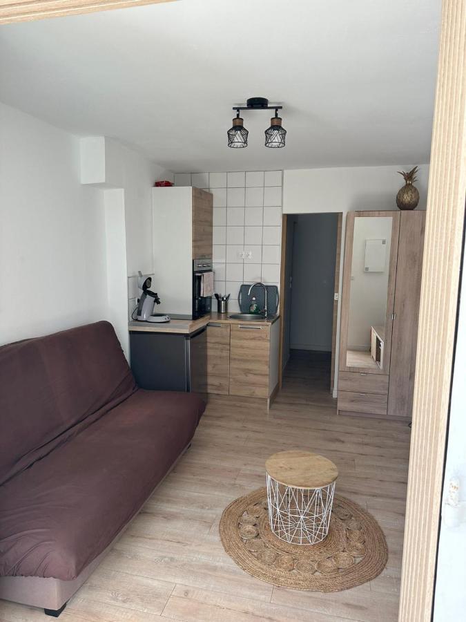 קבלייר-סור-מר Charmant Studio Neuf 150M Plage Sur Avenue Principale Climatise Et Parking מראה חיצוני תמונה
