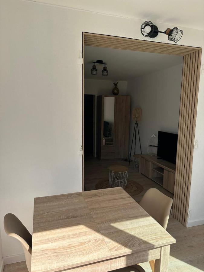 קבלייר-סור-מר Charmant Studio Neuf 150M Plage Sur Avenue Principale Climatise Et Parking מראה חיצוני תמונה