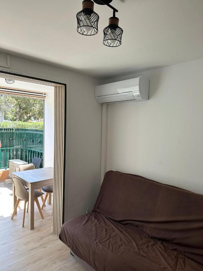 קבלייר-סור-מר Charmant Studio Neuf 150M Plage Sur Avenue Principale Climatise Et Parking מראה חיצוני תמונה