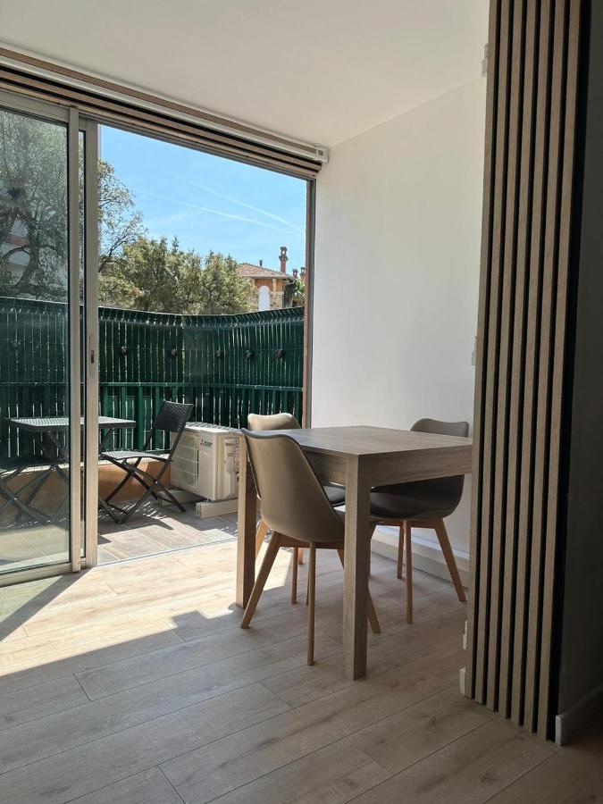 קבלייר-סור-מר Charmant Studio Neuf 150M Plage Sur Avenue Principale Climatise Et Parking מראה חיצוני תמונה